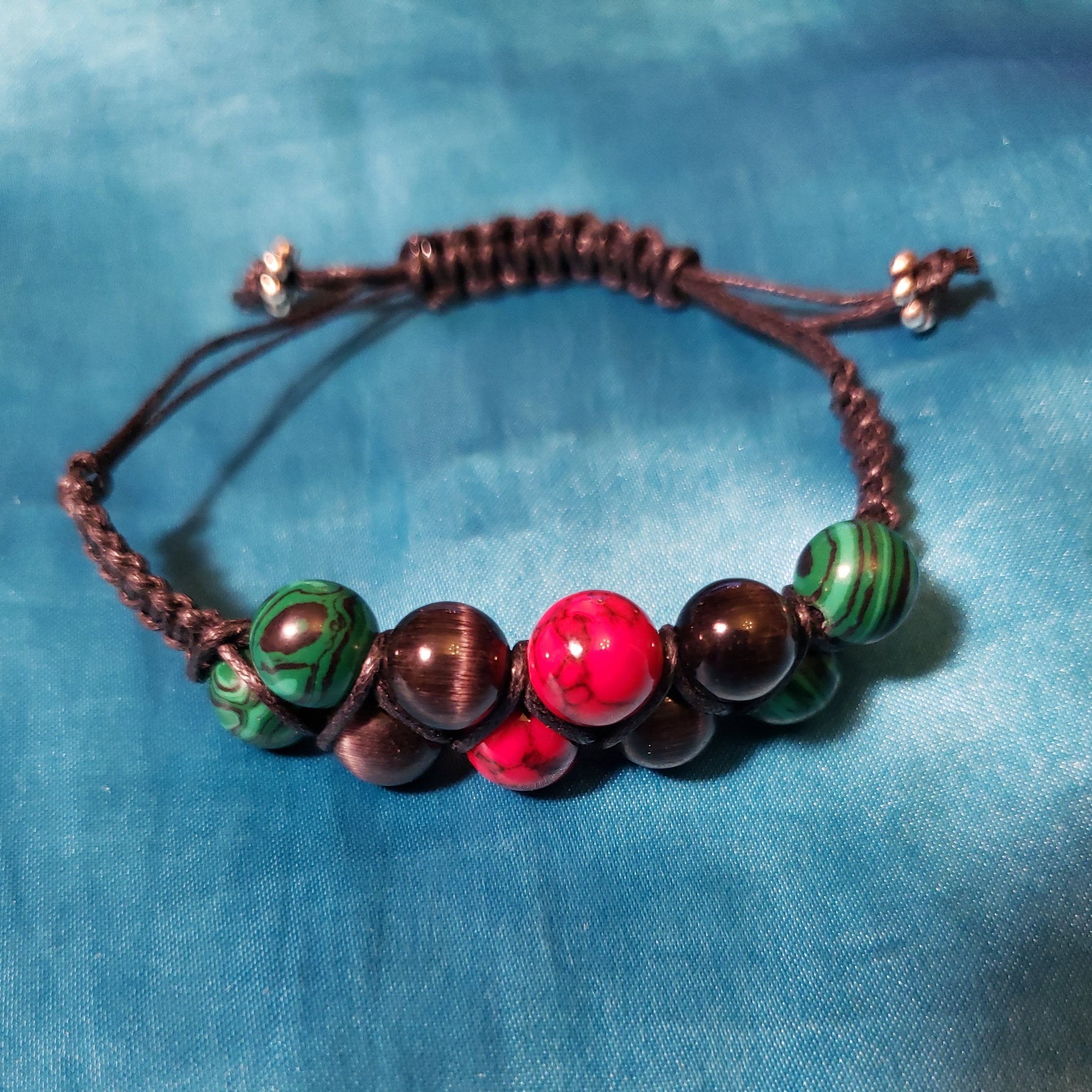 Sparkly Red Crystals Hand Made Shamballa Bracelet – Feshionn IOBI